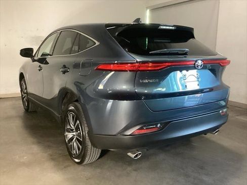 Certified 2023 Toyota Venza LE image 9