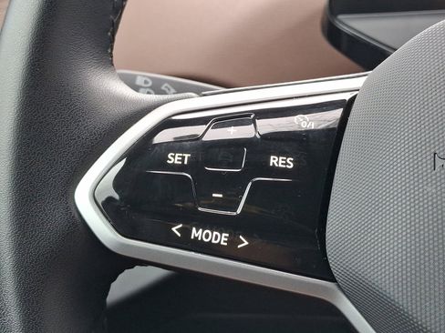 Used 2023 Volkswagen ID.4 Pro image 22