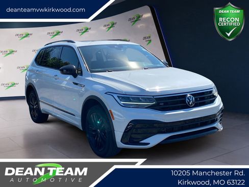 Used 2022 Volkswagen Tiguan SE R-Line image 1