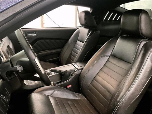 Used 2012 Ford Mustang GT Premium w/ Brembo Brake Pkg image 25