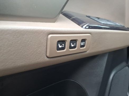 Used 2021 Lexus GX 460 Premium w/ Premium Package image 11