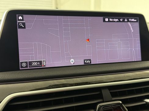 Used 2020 BMW 740i w/ M Sport Package RWD image 25