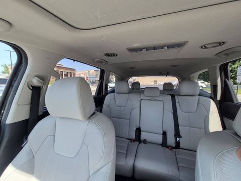 Used 2022 Kia Telluride EX w/ Towing Package FWD image 25