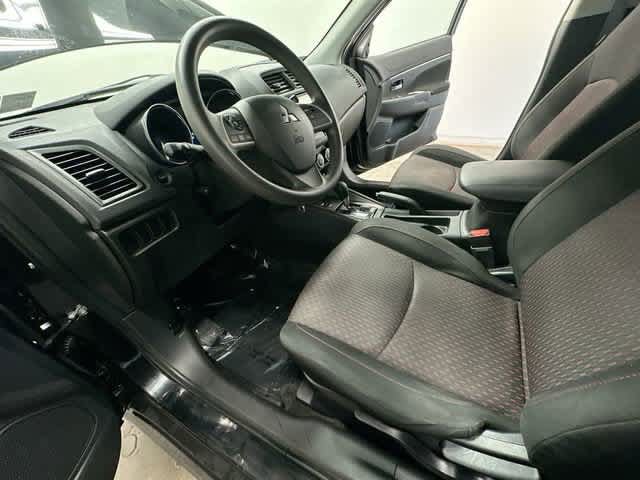Used 2018 Mitsubishi Outlander Sport ES AWD/4WD image 13