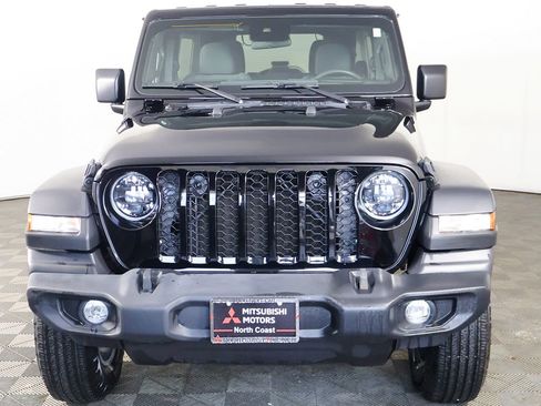 Used 2024 Jeep Wrangler Unlimited Sport AWD/4WD image 10