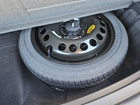 Used 2020 Buick Encore GX Preferred w/ Cold Weather Comfort Package image 31