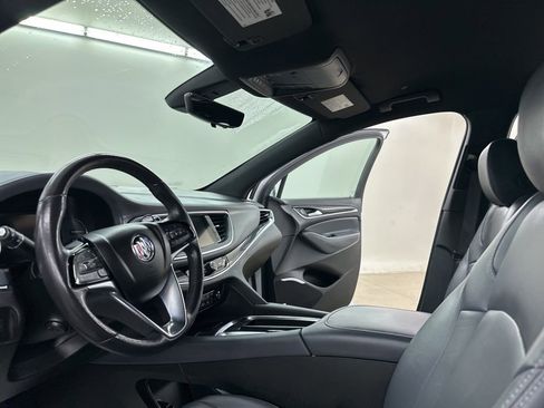 Certified 2024 Buick Enclave Premium image 32