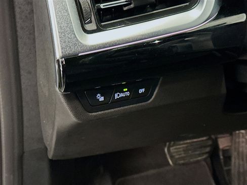 Used 2025 BMW X1 xDrive28i image 17