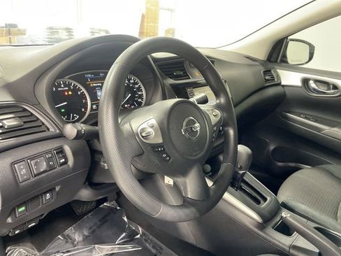 Used 2019 Nissan Sentra S image 14