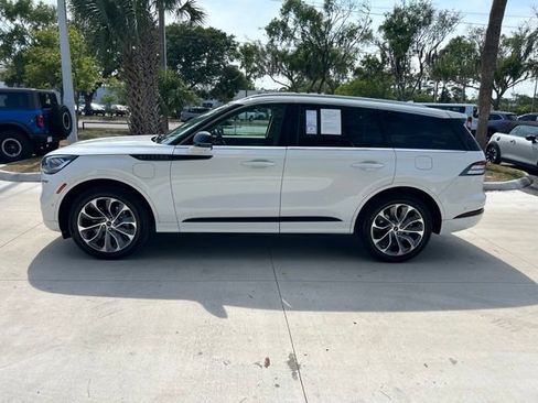 Used 2023 Lincoln Aviator Grand Touring w/ Equipment Group 301A AWD/4WD image 7