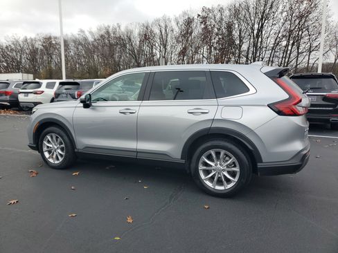 Used 2024 Honda CR-V EX image 4