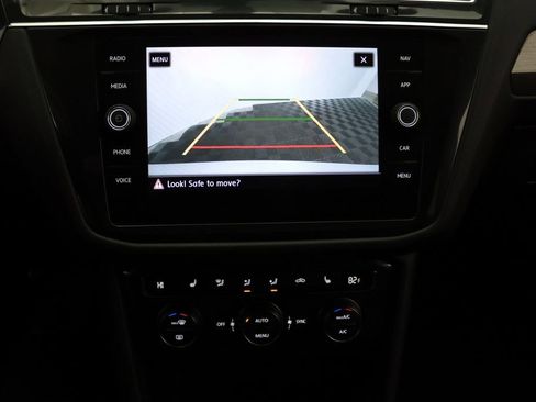 Used 2019 Volkswagen Tiguan SEL R-Line image 18