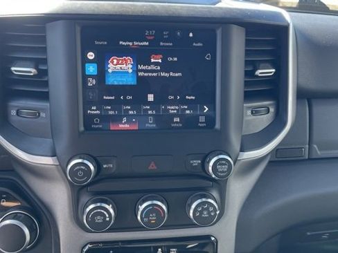 Used 2024 RAM 2500 Big Horn w/ Bed Utility Group image 19