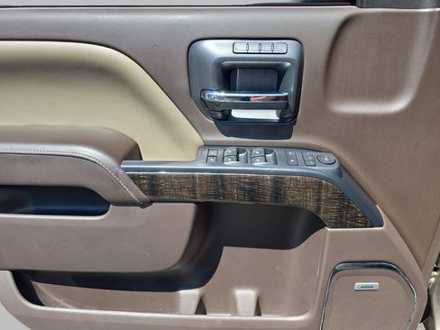 Used 2015 GMC Sierra 3500 Denali w/ Duramax Plus Package RWD image 29