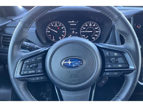 Used 2025 Subaru Forester Limited image 33