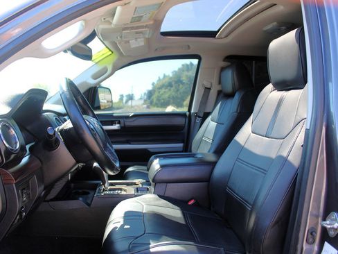 Used 2018 Toyota Tundra Limited image 11