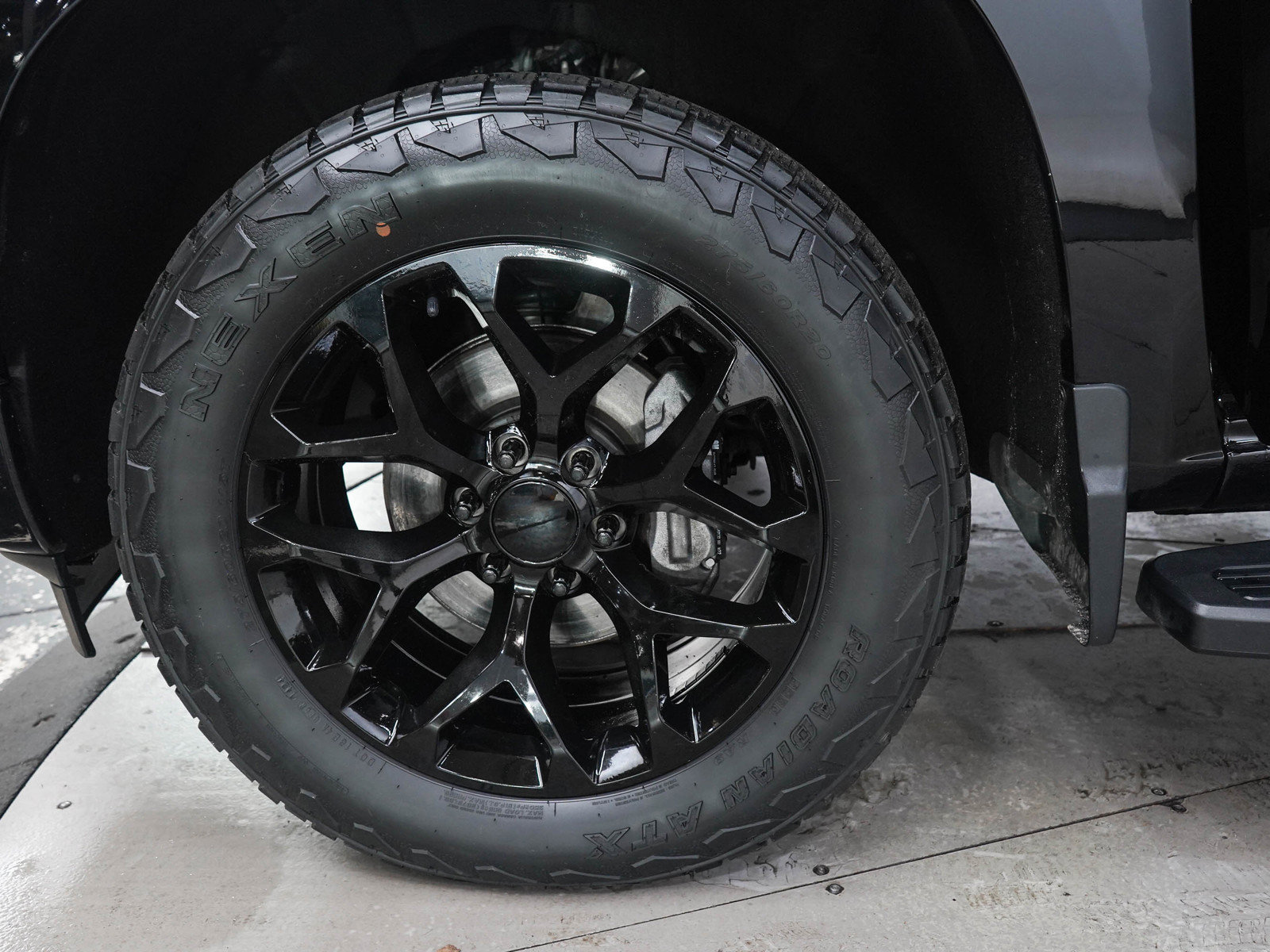 Used 2022 Chevrolet Silverado 1500 RST AWD/4WD image 30