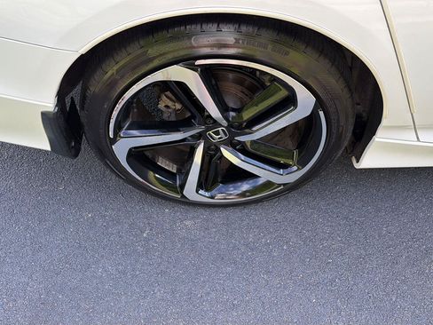 Used 2022 Honda Accord Sport image 35