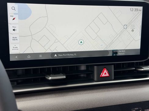 New 2027 Kia Carnival EX FWD image 29
