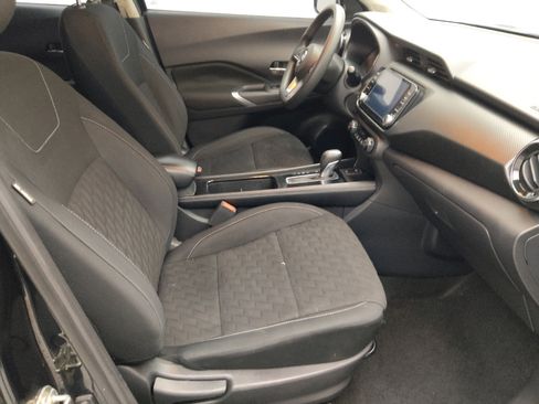 Used 2021 Nissan Kicks SV image 21