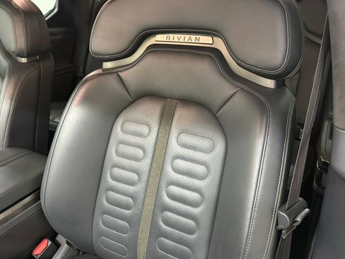 Used 2022 Rivian R1T Launch Edition image 29