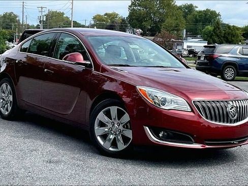 Used 2016 Buick Regal FWD image 2