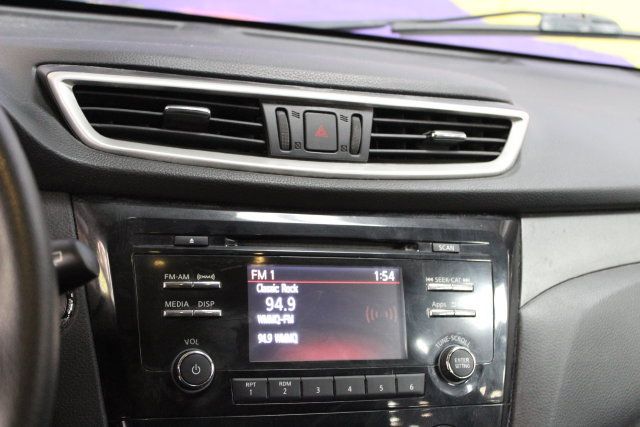Used 2015 Nissan Rogue SV FWD image 18