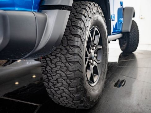 Used 2024 Jeep Wrangler Unlimited image 42