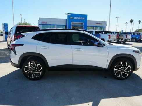 New 2026 Chevrolet Trax RS w/ Driver Confidence Package image 4