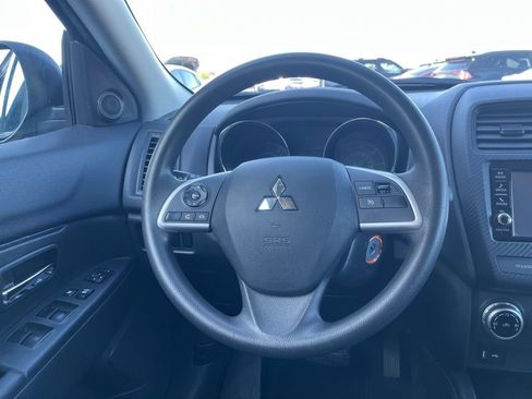 Used 2024 Mitsubishi Outlander Sport ES image 17