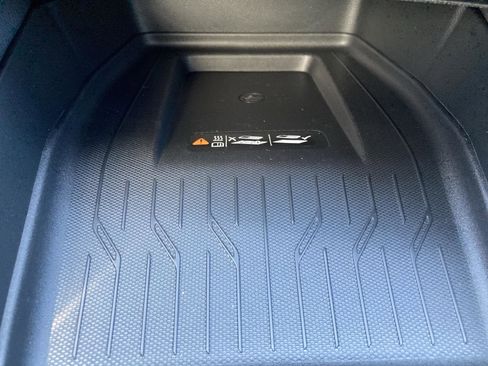 New 2026 Chevrolet Equinox EV LT image 16