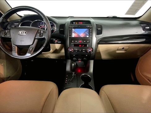 Used 2011 Kia Sorento EX w/ Premium Pkg image 15