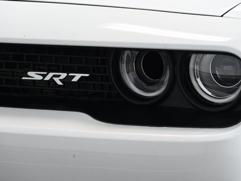 Used 2016 Dodge Challenger SRT Hellcat image 8