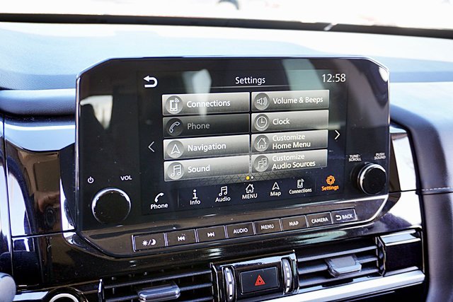 Used 2022 Nissan Pathfinder SL w/ SL Premium Package FWD image 40