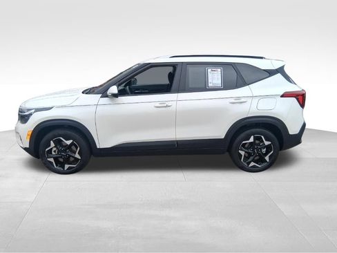 Used 2025 Kia Seltos S image 2