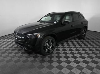 New 2027 Mercedes-Benz GLC 300 4MATIC video 1