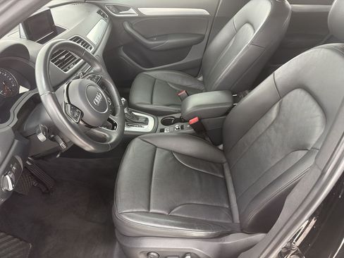 Used 2018 Audi Q3 2.0T Premium w/ Convenience Package AWD/4WD image 5