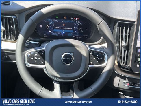 Used 2026 Volvo XC60 B5 Plus AWD/4WD image 13
