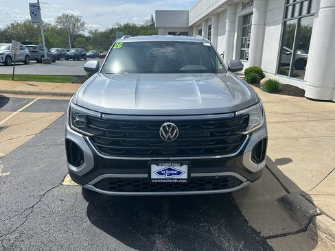 New 2026 Volkswagen Atlas Cross Sport SE AWD/4WD image 8
