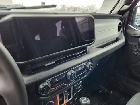 Used 2025 Jeep Wrangler Unlimited Sport S 4xe image 13