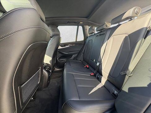 Used 2024 BMW X3 xDrive30i w/ Convenience Package image 16