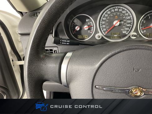 Used 2005 Chrysler Crossfire Limited RWD image 19