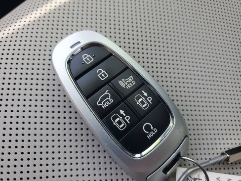 Certified 2023 Hyundai Tucson Limited FWD image 25