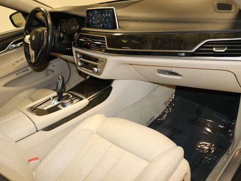 Used 2016 BMW 740i RWD image 90