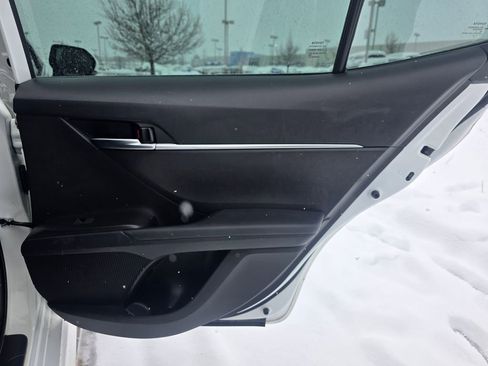 Used 2022 Toyota Camry SE image 28