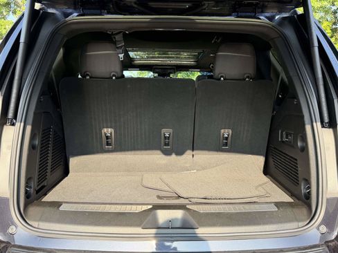 Used 2023 Chevrolet Tahoe RST w/ Luxury Package AWD/4WD image 7