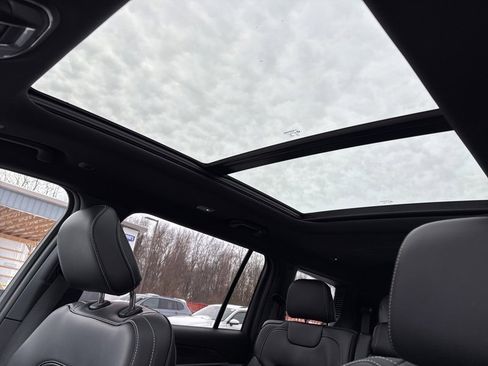 New 2025 Jeep Grand Cherokee L Limited w/ Trailer Tow Package image 25