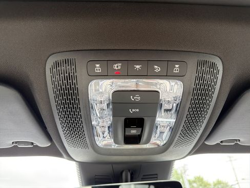 Used 2026 Mercedes-Benz GLB 250 4MATIC image 25