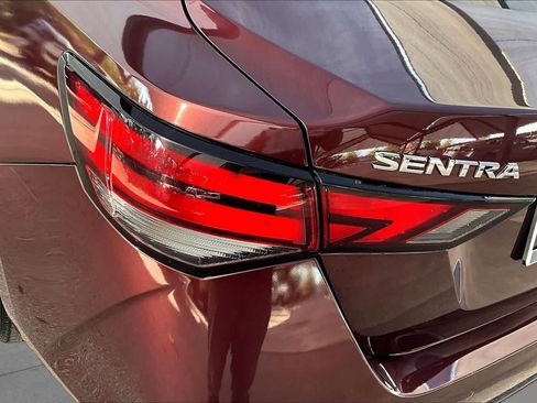 Certified 2024 Nissan Sentra SV FWD image 28