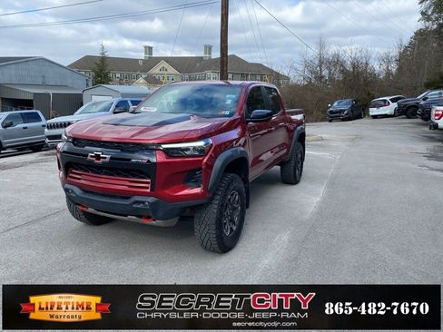 Used 2025 Chevrolet Colorado ZR2 w/ Technology Package image 1